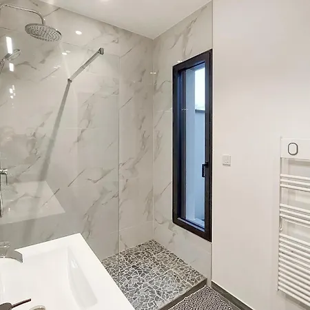 Maison Darchitecte Neuve * La Boisse